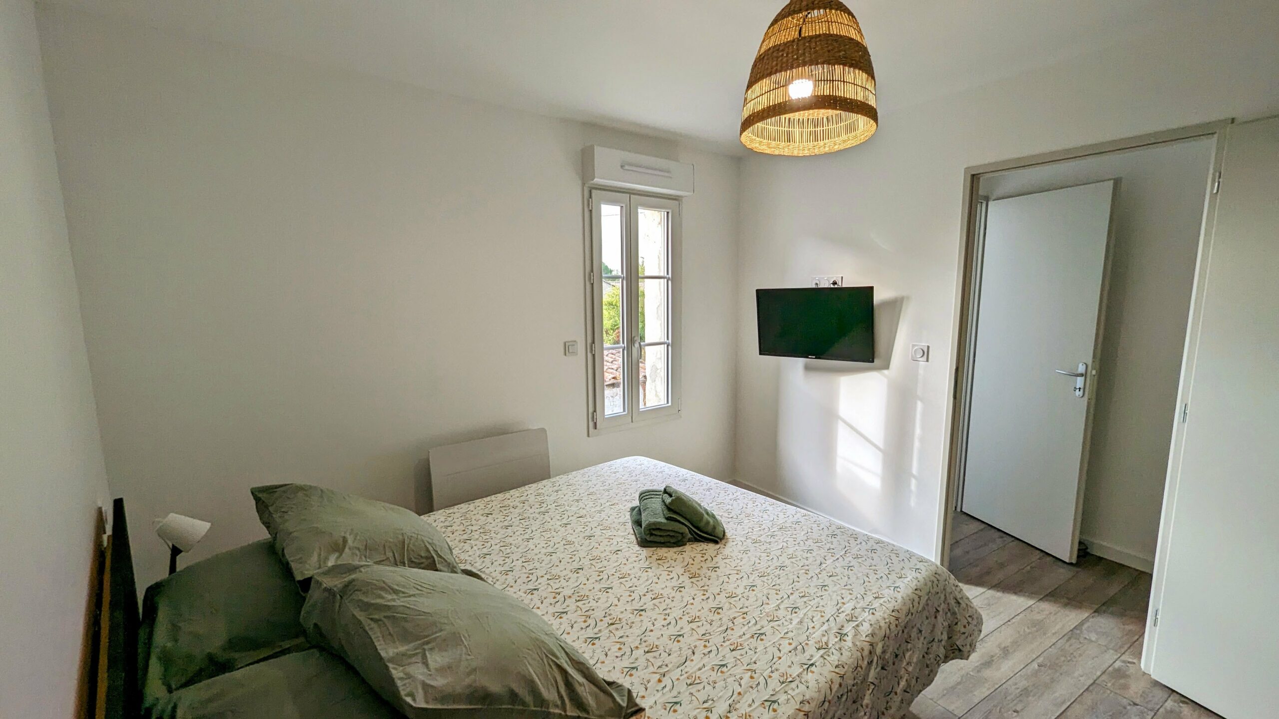 Chambre avec lit 160